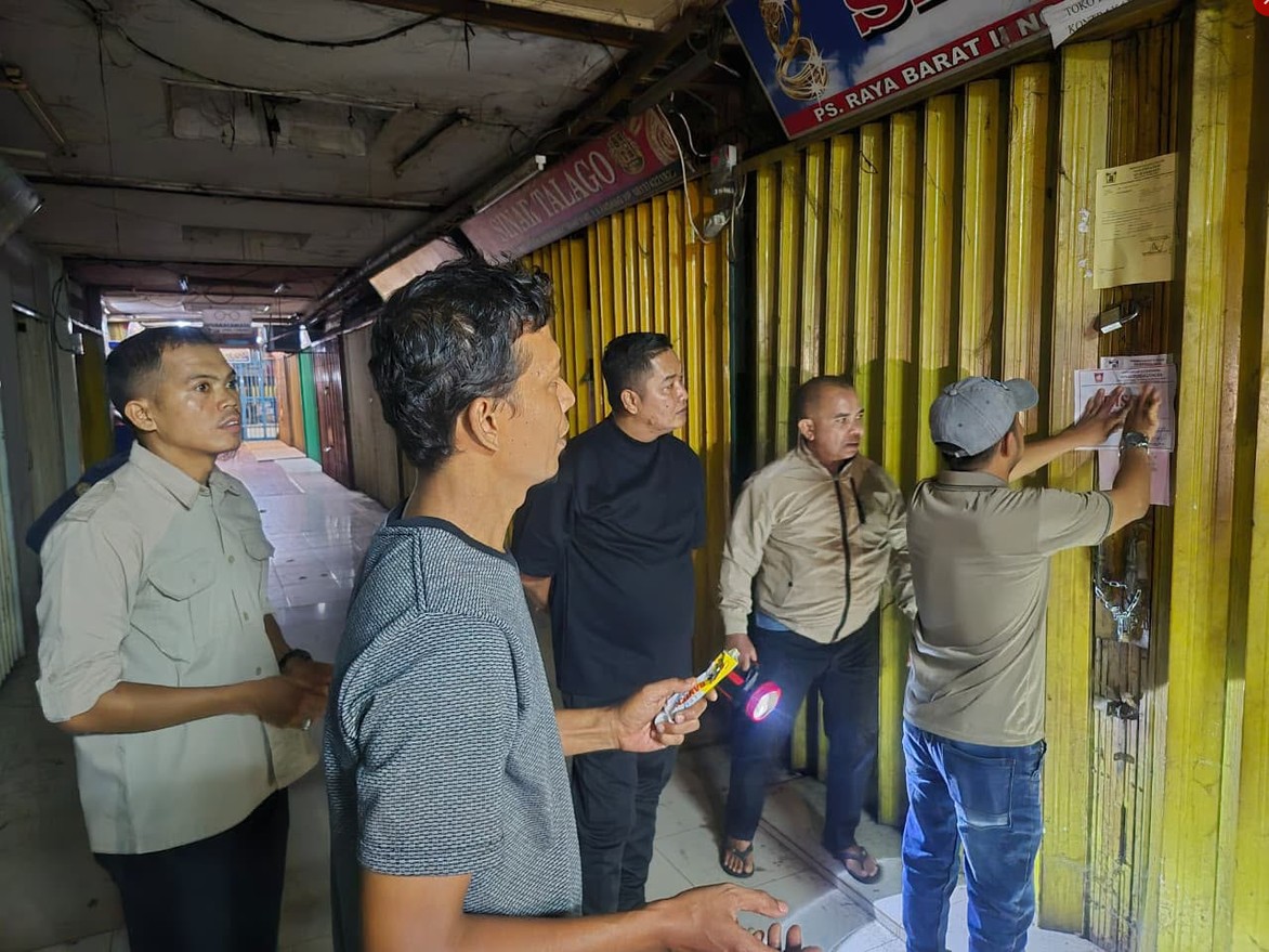 44 Toko Disegel, Pedagang Pasar Raya Berbondong-bondong Bayar Tunggakan Retribusi