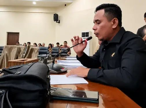 DPRD NTT Soroti Dugaan Penyalahgunaan BBM Subsidi Nelayan: Identitas Dipinjam untuk Kuota Ilegal 1 DPRD NTT Soroti Dugaan Penyalahgunaan BBM Subsidi Nelayan Identitas Dipinjam untuk Kuota Ilegal