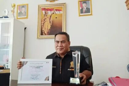 Kantor Hukum Sujarwo & Partners Raih Dua Penghargaan dari PT KAI atas Keberhasilan Penyelamatan Aset di Sumatra
