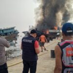 Kebakaran Dermaga Kaliadem: Tiga Kapal Ludes Dilahap Api di Pelabuhan Muara Angke 3 Kebakaran Dermaga Kaliadem Tiga Kapal Ludes Dilahap Api di Pelabuhan Muara Angke
