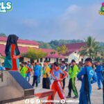 MPLS SMKN 3 Padangsidimpuan: Dari Senam Pagi hingga Pengenalan Jurusan, Ini Fokus Pembentukan Karakter di Hari Keempat 3 MPLS SMKN 3 Padangsidimpuan Dari Senam Pagi hingga Pengenalan Jurusan, Ini Fokus Pembentukan Karakter di Hari Keempat