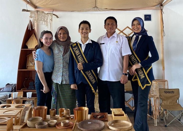 Perkuat Ekonomi Kreatif, Kabupaten Sukabumi Latih SDM Subsektor Kriya 1 Perkuat Ekonomi Kreatif, Kabupaten Sukabumi Latih SDM Subsektor Kriya