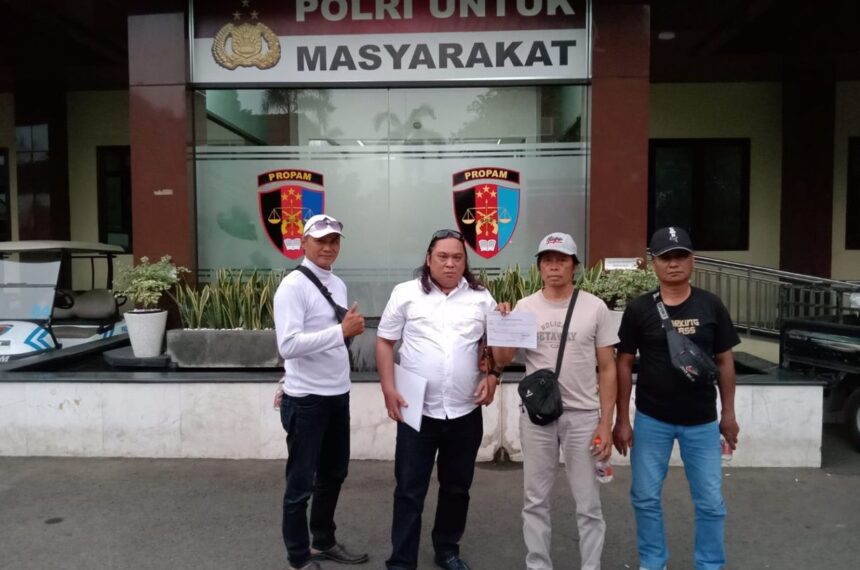 Petani Pasuruan Jadi Korban Dugaan Kekerasan Oknum Satres Narkoba: Dipaksa Akui Bandar Sabu, Uang Rp14,2 Juta Raib 7 Petani Pasuruan Jadi Korban Dugaan Kekerasan Oknum Satres Narkoba Dipaksa Akui Bandar Sabu, Uang Rp14,2 Juta Raib