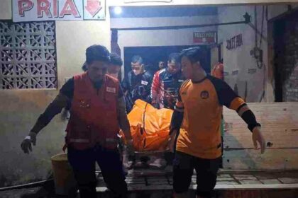 Peziarah Asal Jombang Meninggal di Toilet Komplek Makam Troloyo Mojokerto