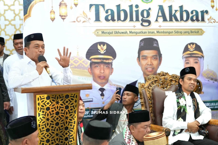 Ribuan Jemaah Padati Masjid Raudhatul Jannah, Ustaz Abdul Somad Pimpin Doa Minta Hujan di Sidrap